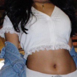 V-neck lace trim button up crop tee